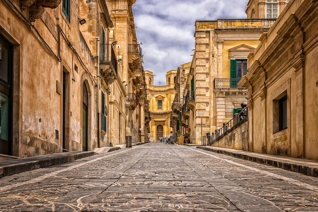 Baroque-night drifting through Sicily after the heat leaves the stone
