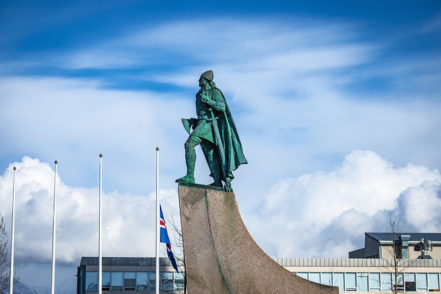 Geosoft Reykjavík Suites for Lava-Toned Calm and Cozy Nights